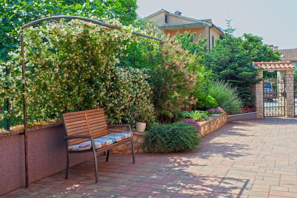 Apartments Daniela Novigrad Istria Εξωτερικό φωτογραφία
